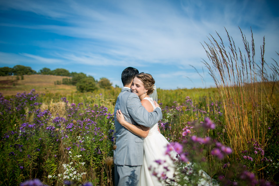 middleton-wedding-natural-candid-madison-wi-outdoors