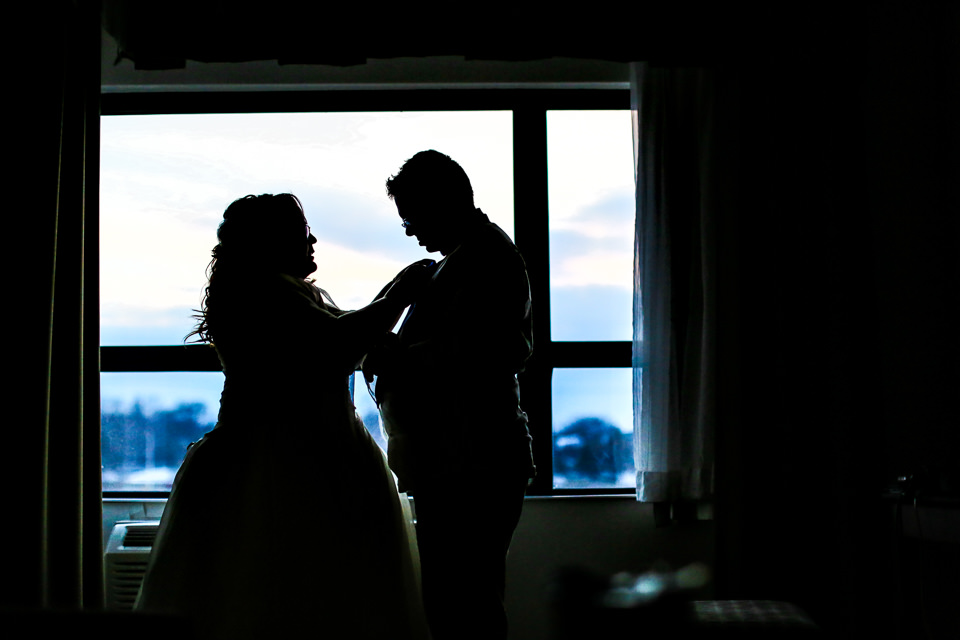 wedding-natural-candid-madison-wi-authentic-getting-ready