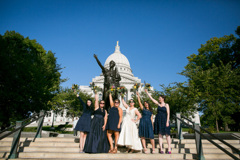 fun-bride-natural-off-beat-bride-candid-wedding-capital